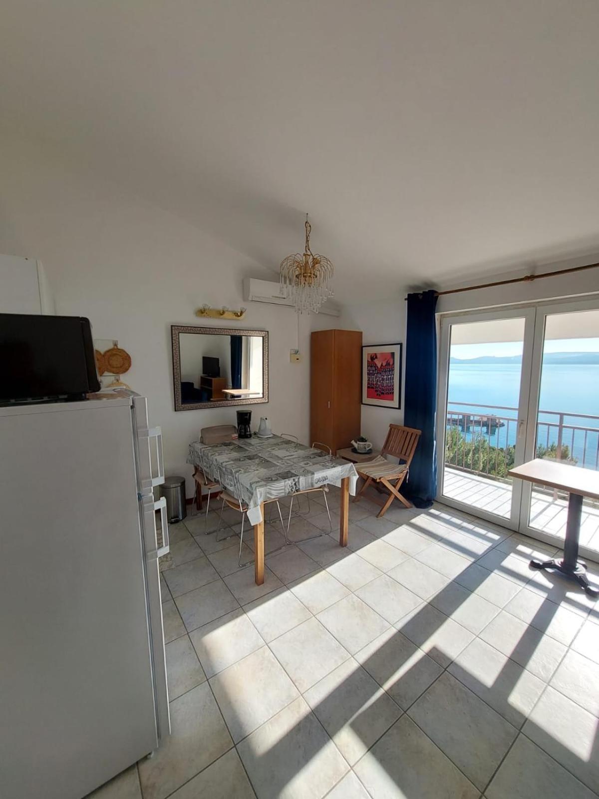 Apartmani Sea View Локва-Рогозница Экстерьер фото